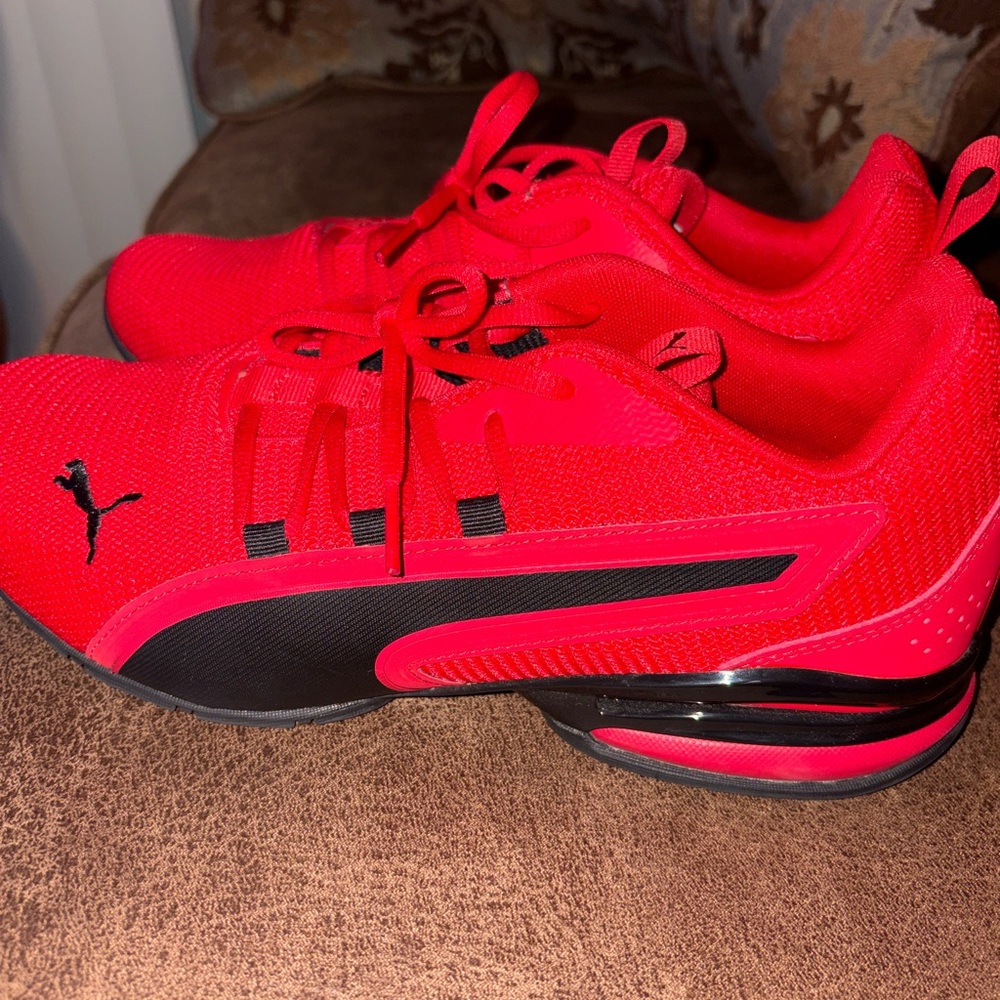 PUMA Red Black Athletic Running Training Sneakers Men’s Size 9